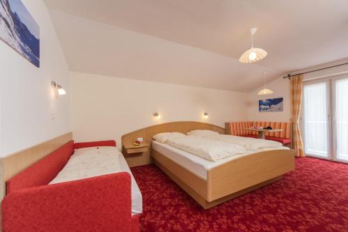 Hostal Kedul Alpine Lodge