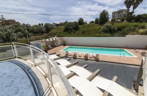 La Dolce Vita, Piscina E Mare