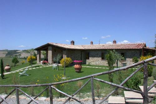 San Quirico D'orcia Apartment Sleeps 6 Pool Wifi