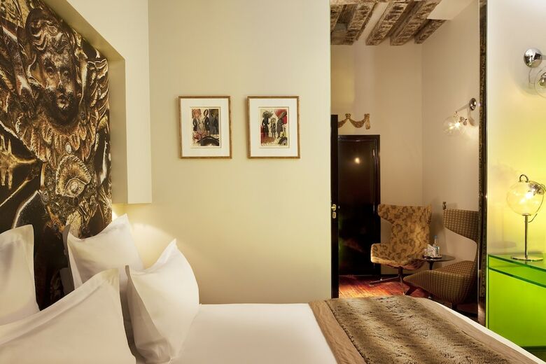 Hotel Du Petit Moulin