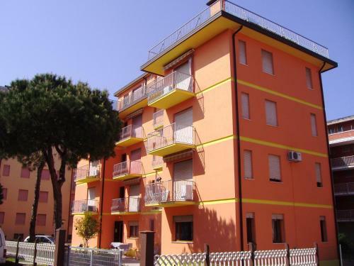 Apartment In Rosolina Mare 25041