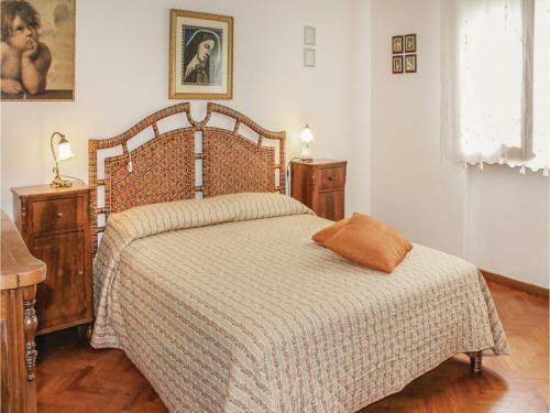 Three-bedroom Apartment In San Costanzo (pu)