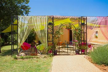 Bed & Breakfast Le Clos Des M�di�vales