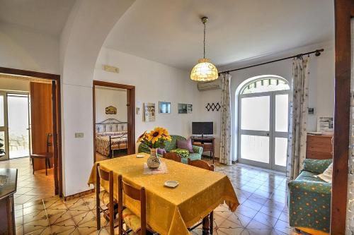 Praiano Villa Sleeps 4 Air Con Wifi
