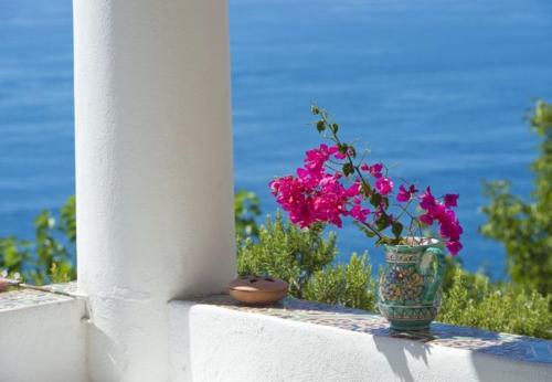 Praiano Villa Sleeps 6 T721533