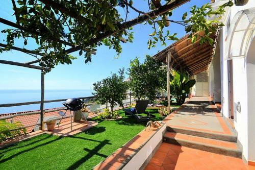 Praiano Villa Sleeps 6 Pool Air Con Wifi