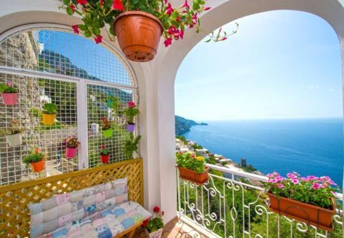 Praiano Apartment Sleeps 4 T721497