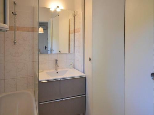 One-bedroom Holiday Home In Antibes