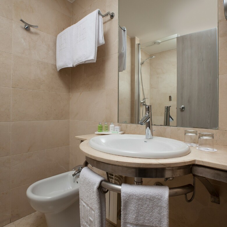 Hotel NH Madrid Barajas Airport