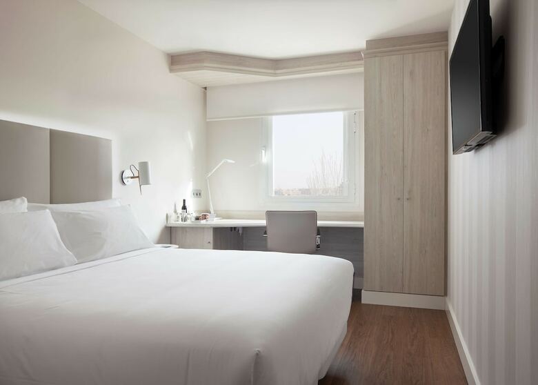 Hotel NH Madrid Barajas Airport