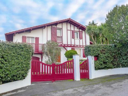 Holiday Home Villa Lukuchenia