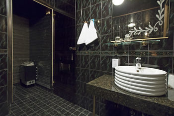 Hotel Kantarellis' Suites