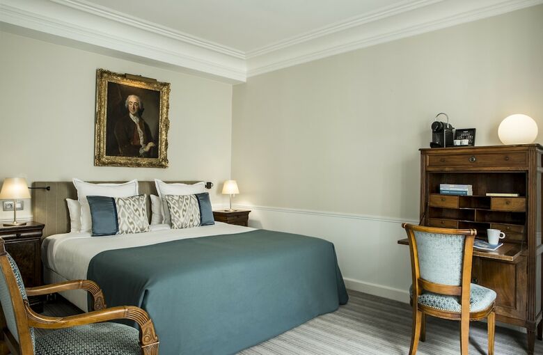 Hotel Des Saints P�res