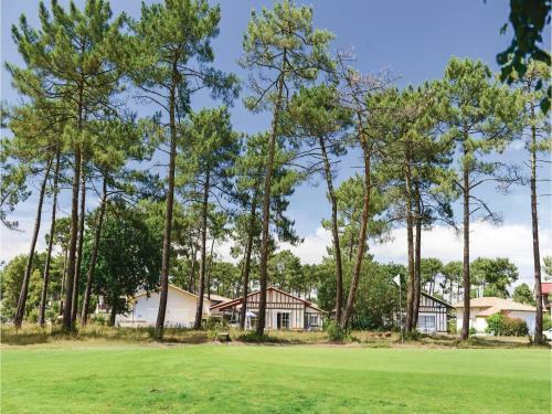 Two-bedroom Holiday Home In Gujan Mestras
