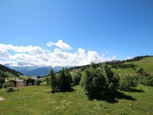 Apartment Village 4