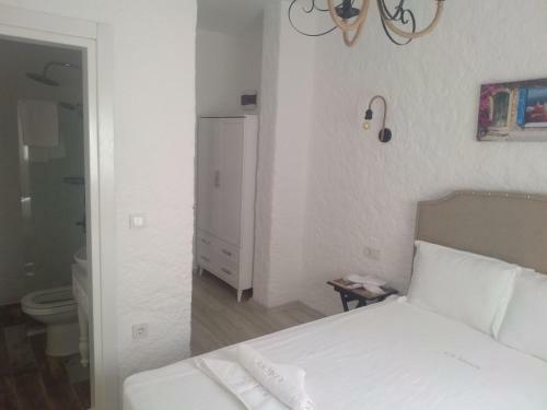 Hostal Ala�at? La Vista