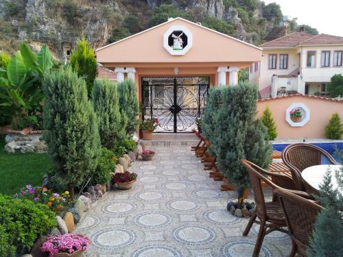 Villa Dalyan Palace