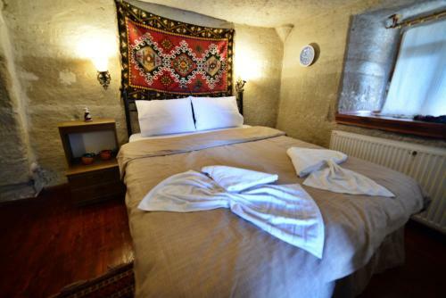 Bed & Breakfast Cave Seasons Deluxe Hotel