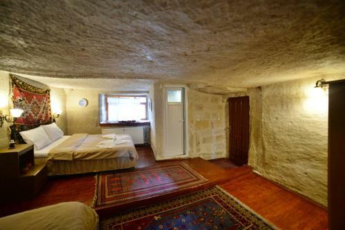 Bed & Breakfast Cave Seasons Deluxe Hotel