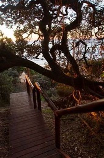 Hotel Crawford's Beach Lodge
