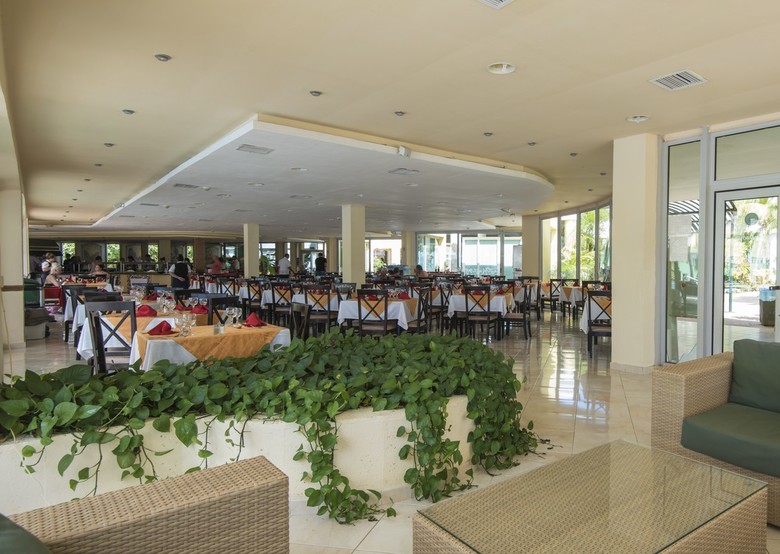 Hotel Allegro Palma Real