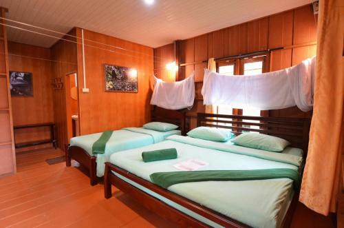 Hotel Khao Sok Riverfront Resort