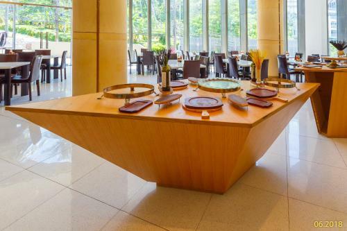 Apartamento Aristo 2 Phuket Beach Front - By Holy Cow 712