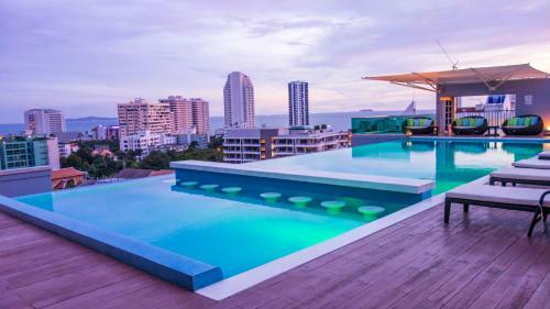 Hotel Unique Regency Pattaya
