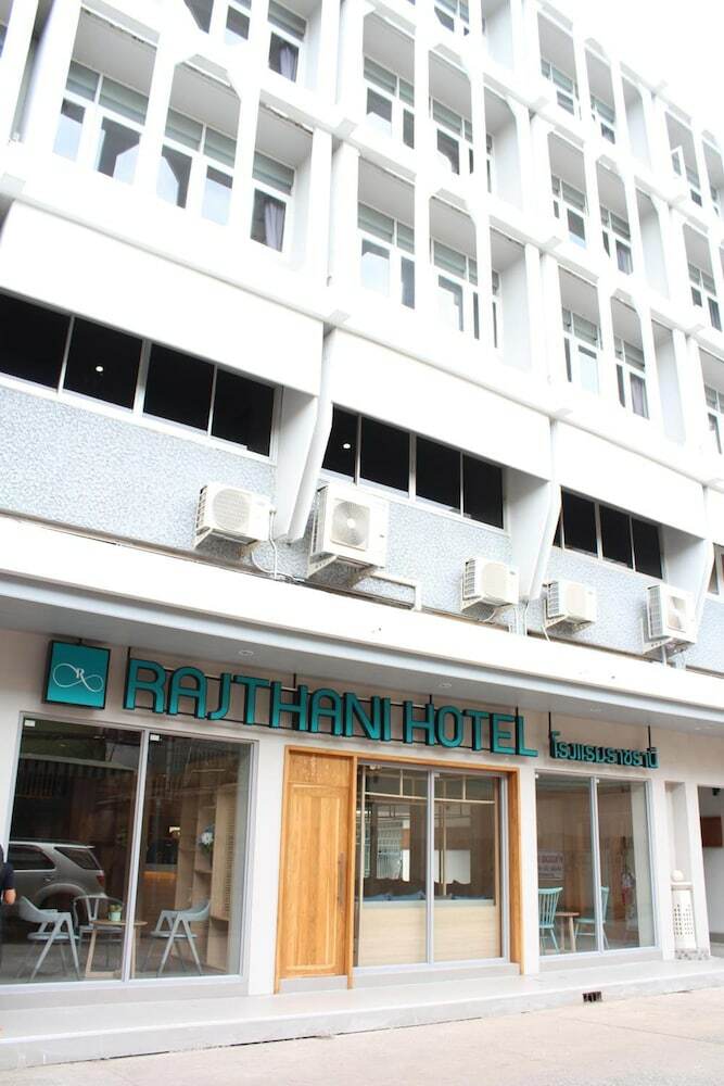 Rajthani Hotel