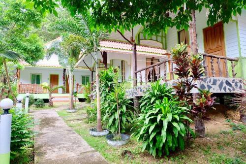 Hostal Koh Kood Garden House