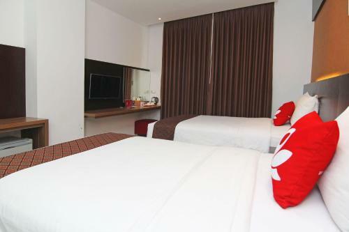 Hotel Zen Premium Near Rumah Mode