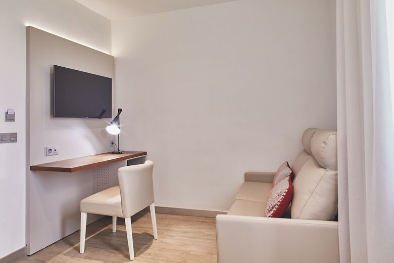 Hotel Silken Rona Dalba