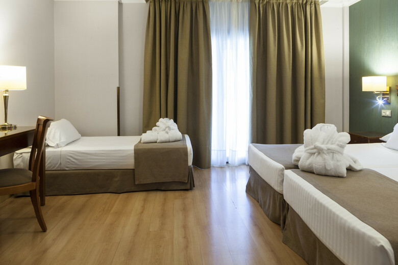 Hotel Becquer