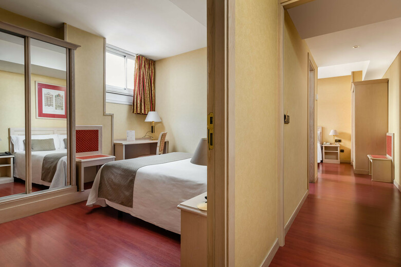 Hotel Sunotel Aston