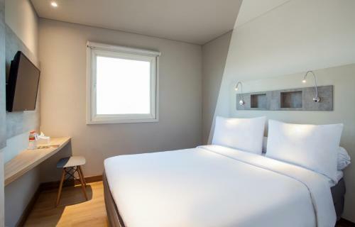 Hotel Ibis Budget Surabaya Diponegoro