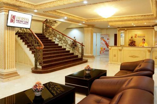 Hotel Hersya Front One Inn Surabaya