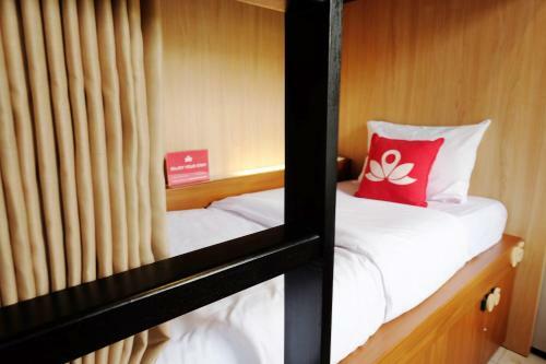 Zen Hostel Alun-alun Sarinah