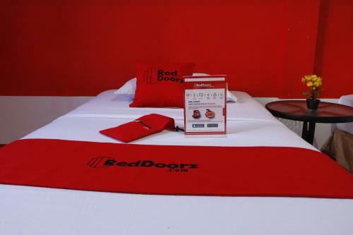 Hostal Reddoorz Plus @ Samratulangi Manado