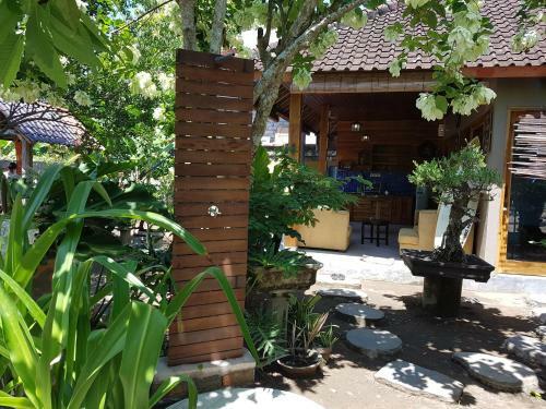 Medewi Drop Villa