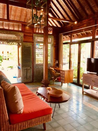 Villa Kampung Lestari