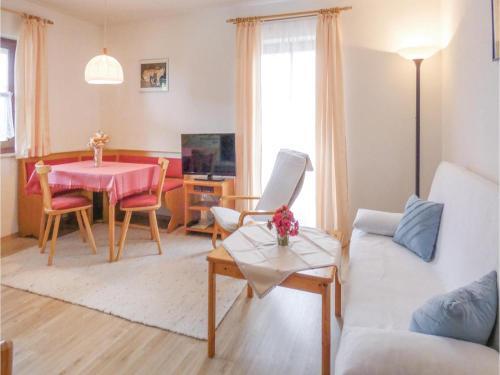 Two-bedroom Apartment In Neuschonau