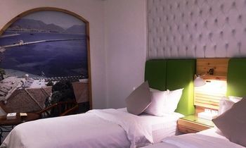 Aquarium Hotel