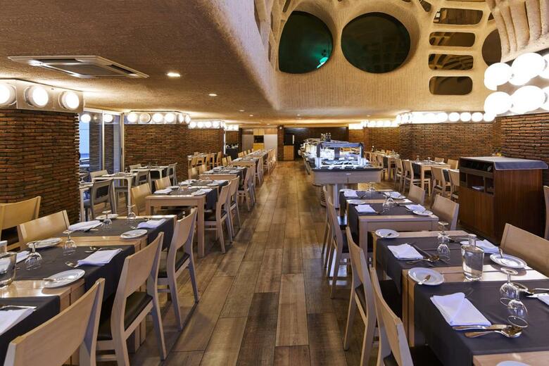 Alcazar Hotel & Spa