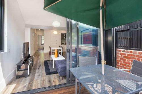 Espresso Apartments - Class, Style & Location In Carlton