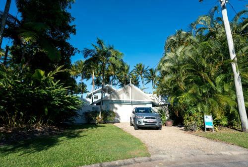 Frangipani Beach House - Newell Beach