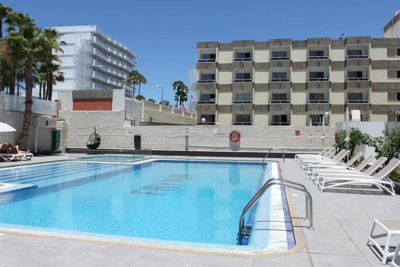 Apartamentos Fayna