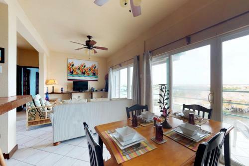 Suite F302 Mara Laguna