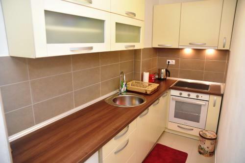 Apartmani Zlatka - Story