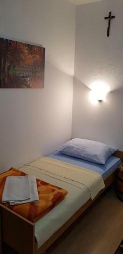 Hostal Rooms Rafomarija