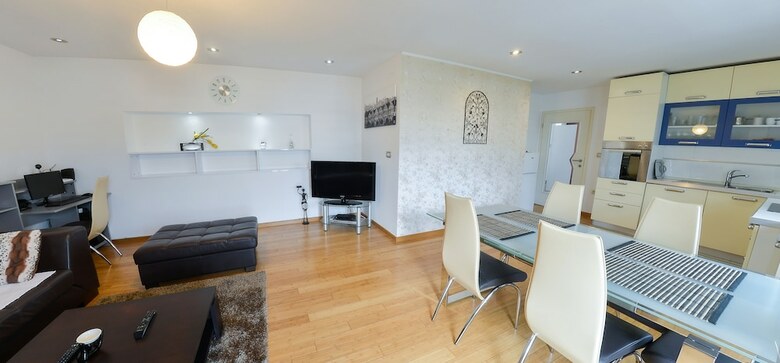 Luxury Apartment In City Center